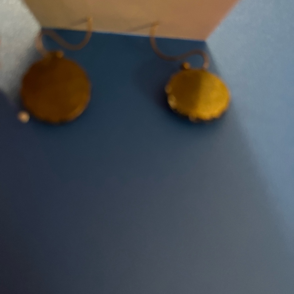 Aztec Pattern Earrings - Picture 4 of 4